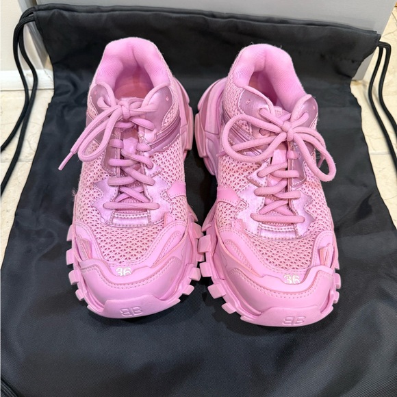 Balenciaga Women's Pink Sneakers - Picture 1 of 3